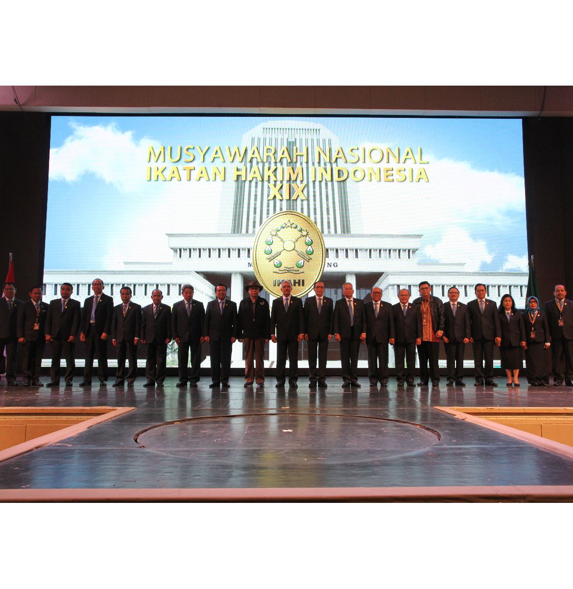 KETUA IKAHI TERPILIH: JIWA RAGA KAMI UNTUK NEGARA, JIWA RAGA KAMI UNTUK IKAHI